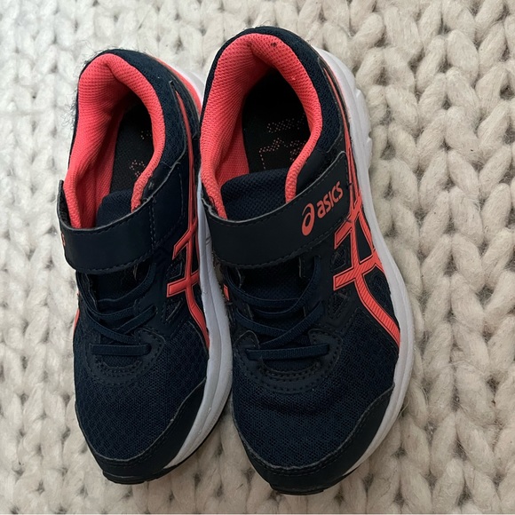 ASICS Runners - Picture 2 of 6